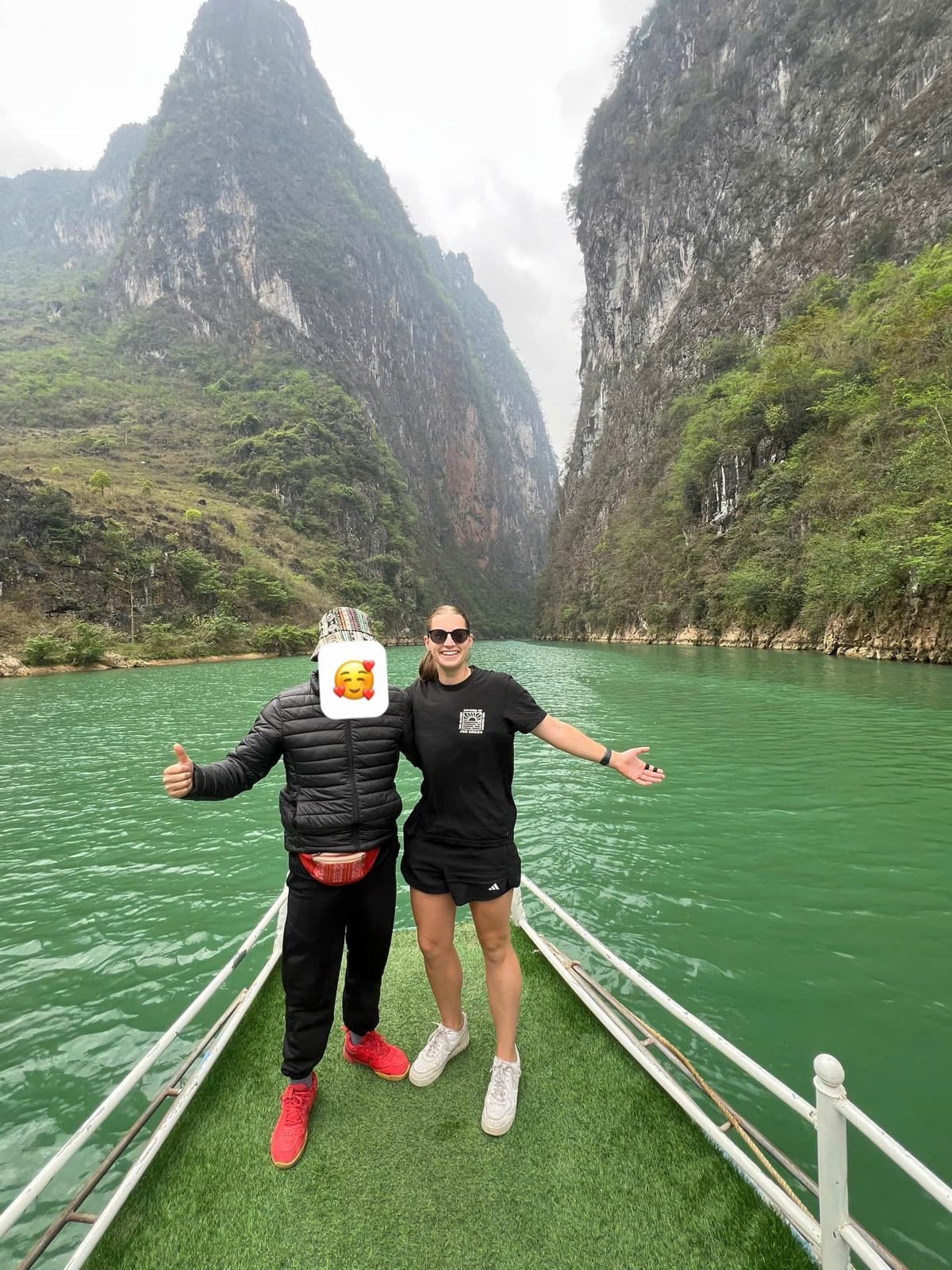 Two guests on the boat trip through the river canyon